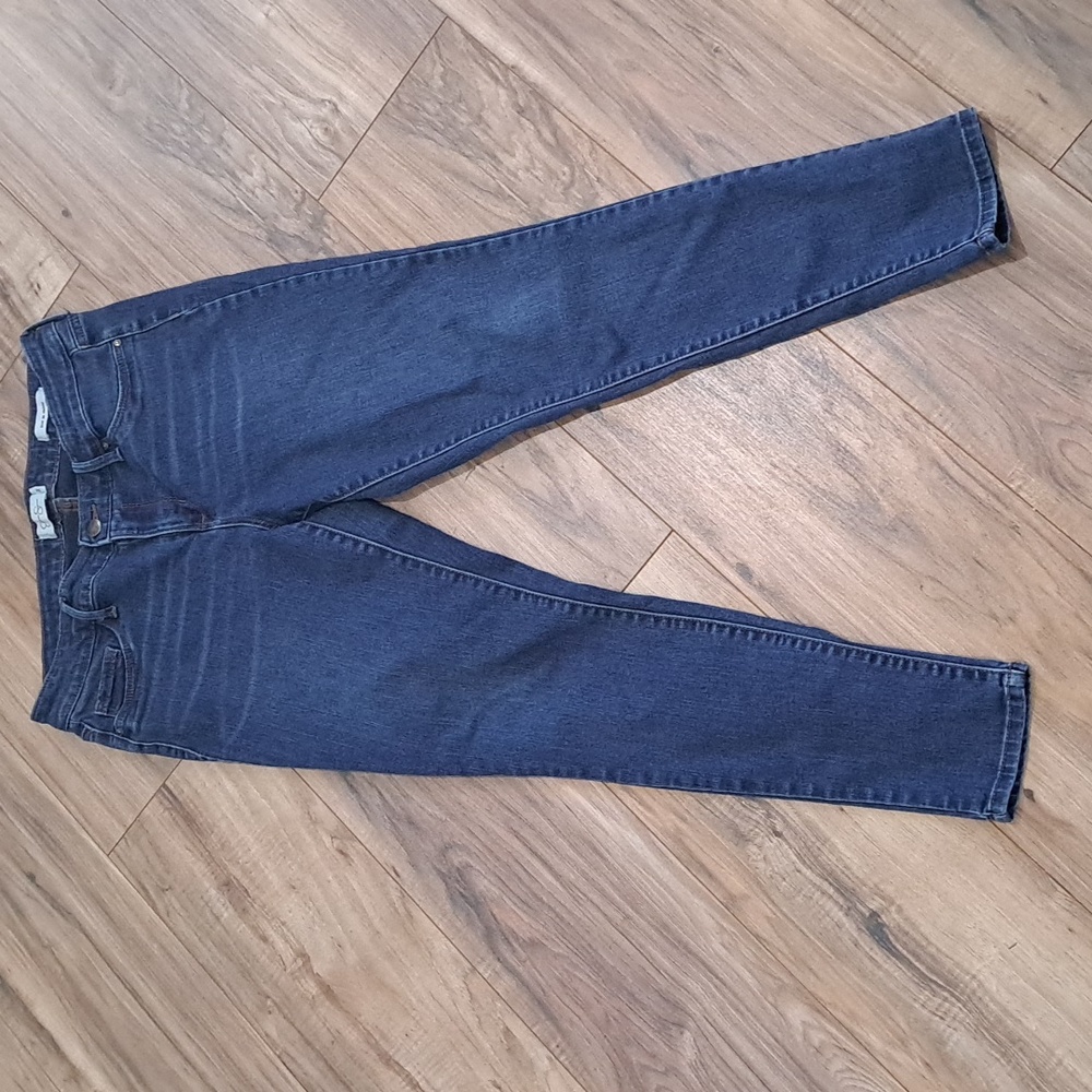 Jessica Simpson Kiss Me Skinny Size 10P jeans